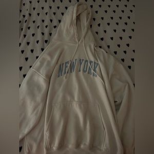 Brandy melville new york hoodie